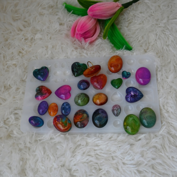 Molde para joyería con resina efecto Petri